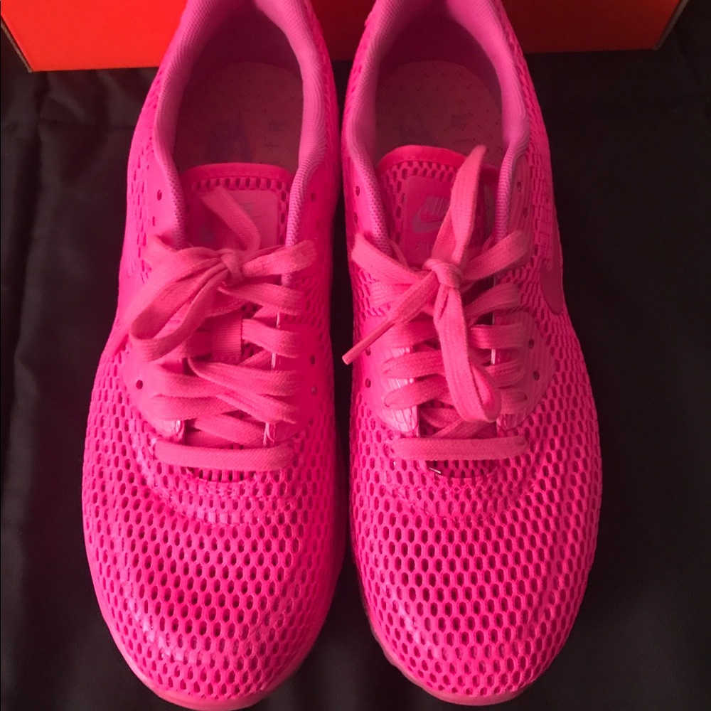 HOT PINK! Nike Air Max 90 mesh size 9.5